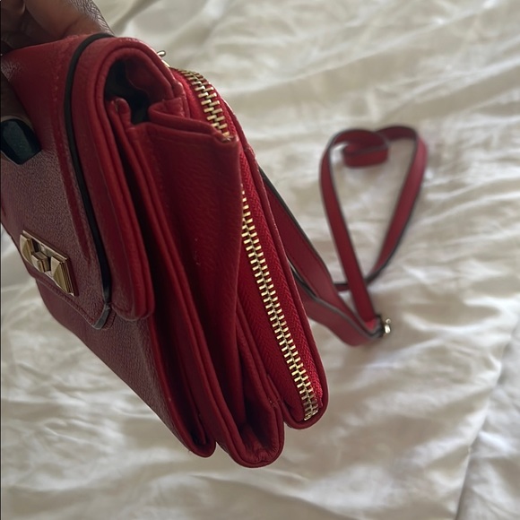 Jessica Simpson Red Crossbody Bag - Picture 3 of 6